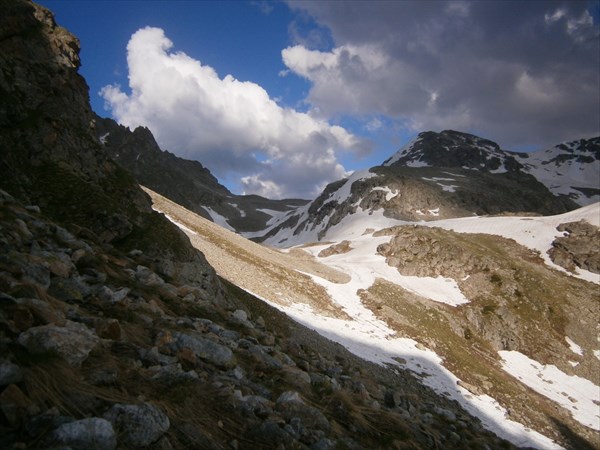Вид на перевал Кара-Джаш
